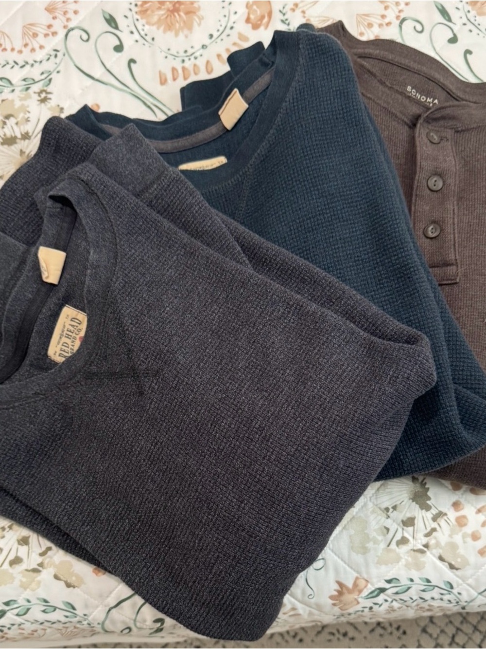 RedHead Men's Charcoal and Navy Crewneck Sweaters